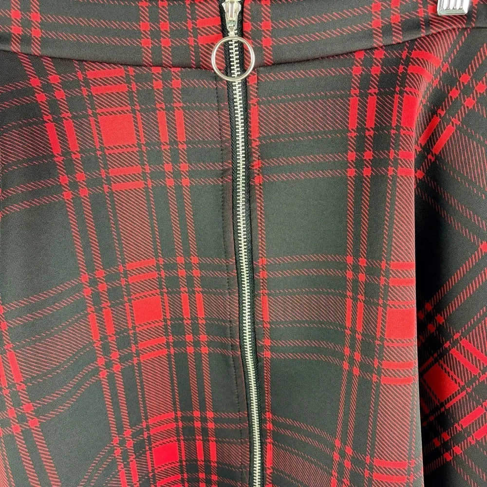 Hot Topic Red Black Plaid Skater Skirt Zip Front Size Medium